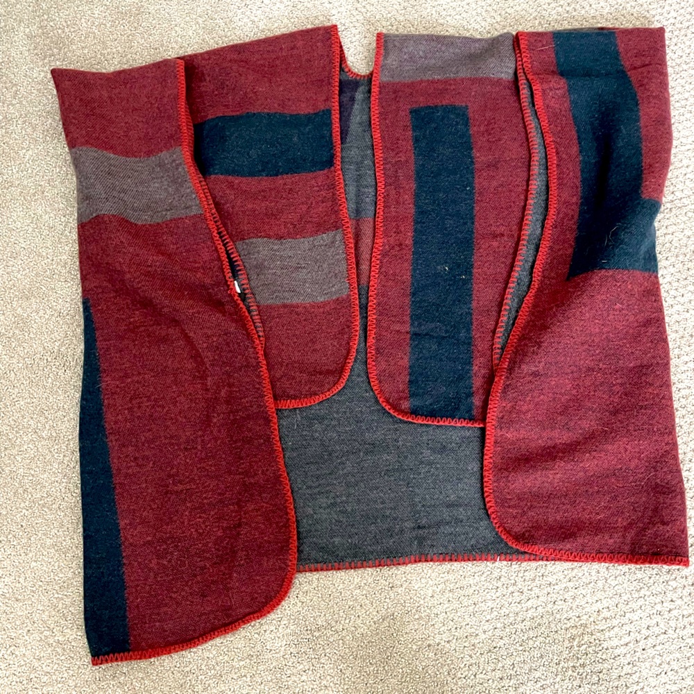 [BB Dakota] Poncho (reversible)